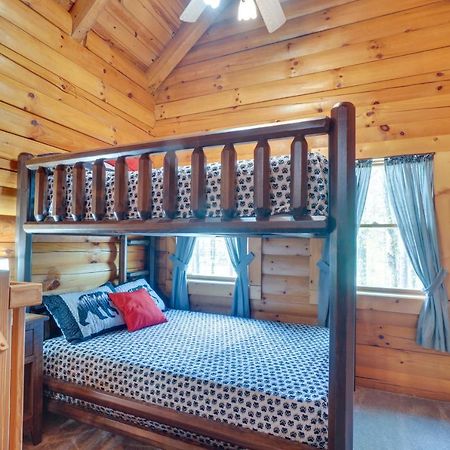 Lovely Gatlinburg Cabin With Private Hot Tub! Екстер'єр фото