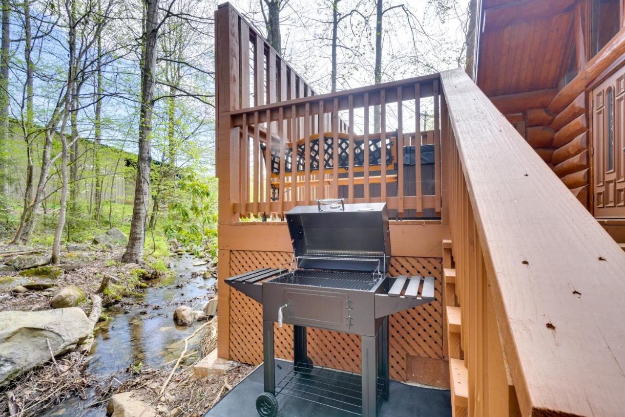 Lovely Gatlinburg Cabin With Private Hot Tub! Екстер'єр фото
