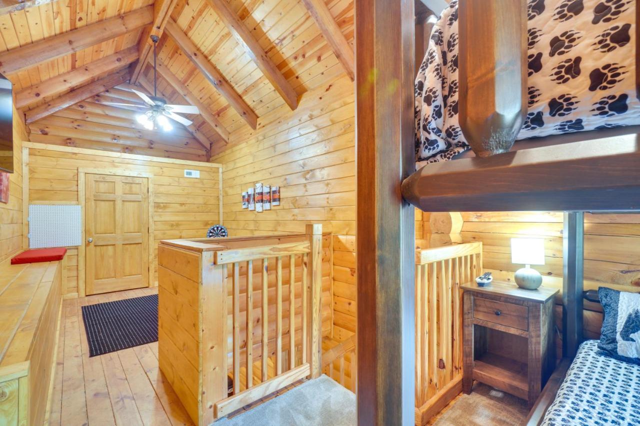 Lovely Gatlinburg Cabin With Private Hot Tub! Екстер'єр фото