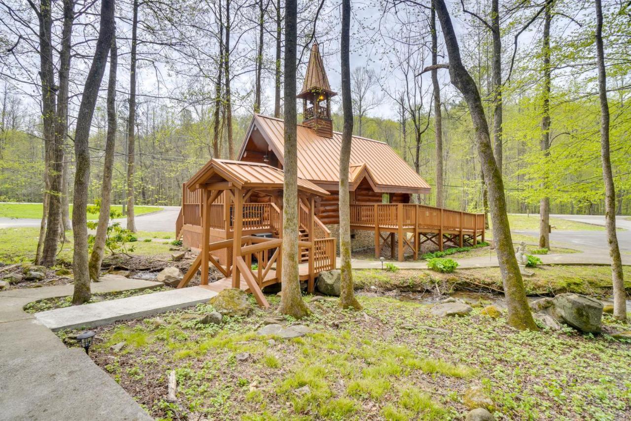 Lovely Gatlinburg Cabin With Private Hot Tub! Екстер'єр фото